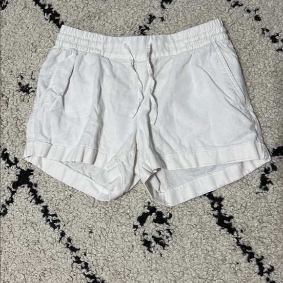 Old navy white linen shorts - Picture 1 of 2